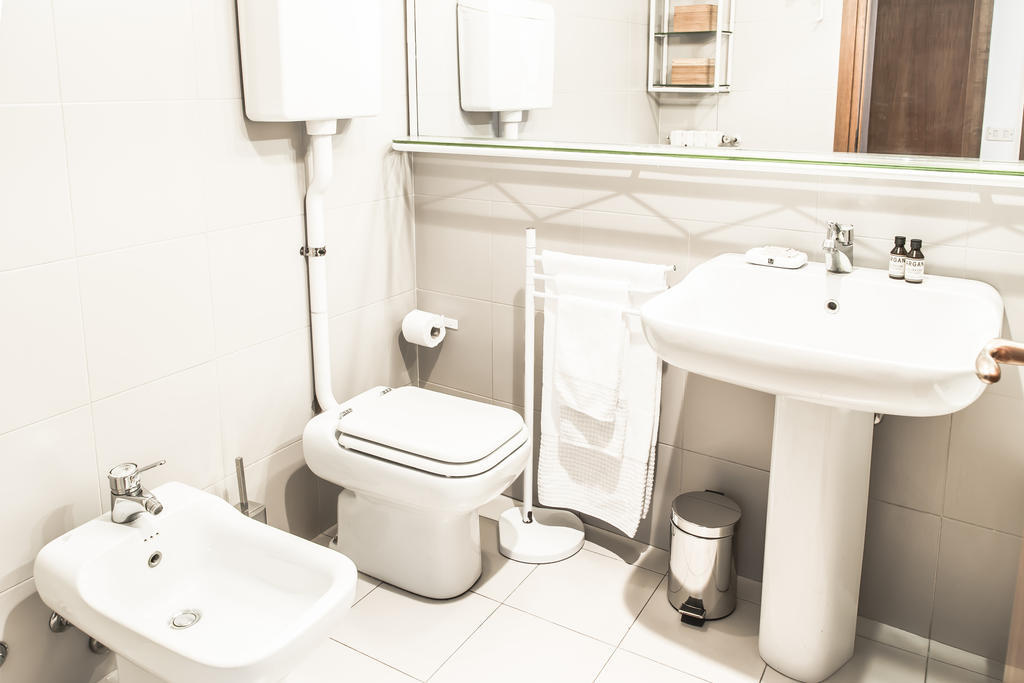 San Maurilio Apartments Mediolan Pokój zdjęcie